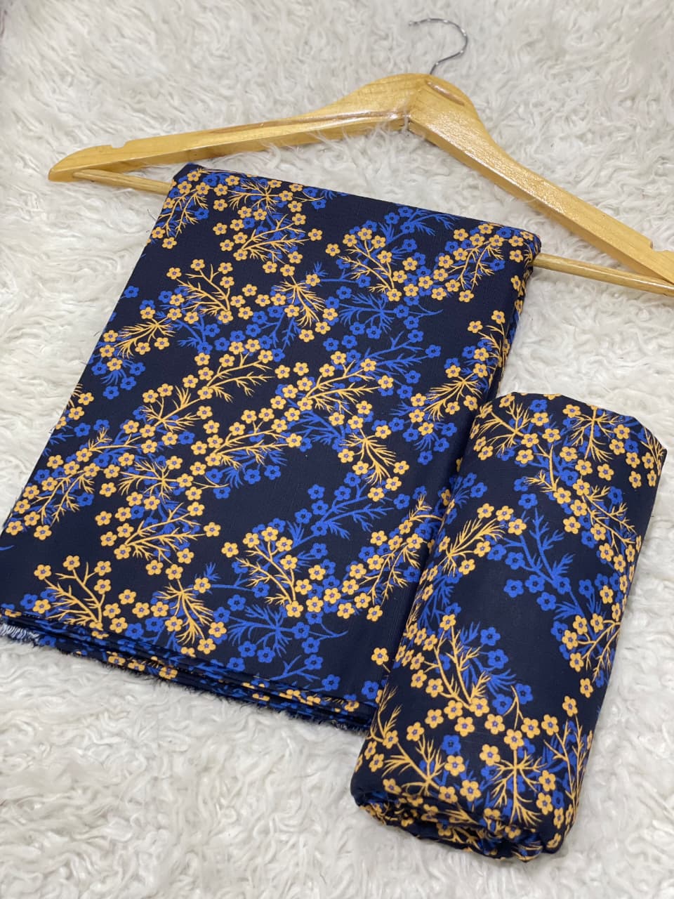 Khaddar All Over Printed 2pc D-09