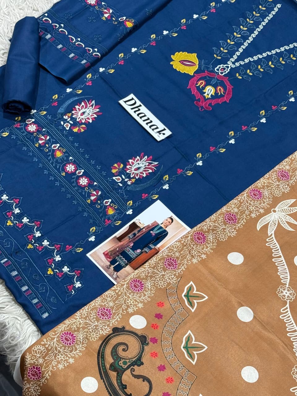 Luxury Dhanak Emb 3Pc