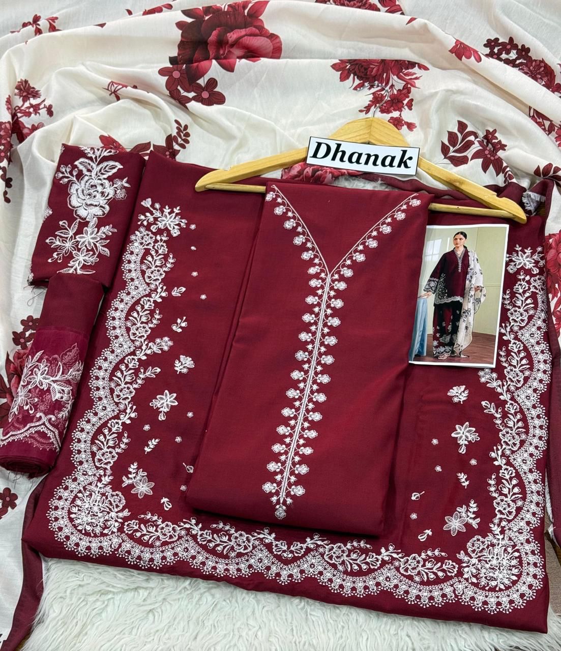 Luxury Dhanak Emb 3Pc